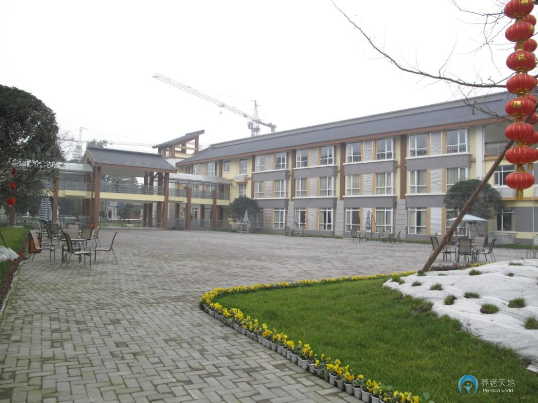 四川省成都市都江堰市社會(huì)福利院