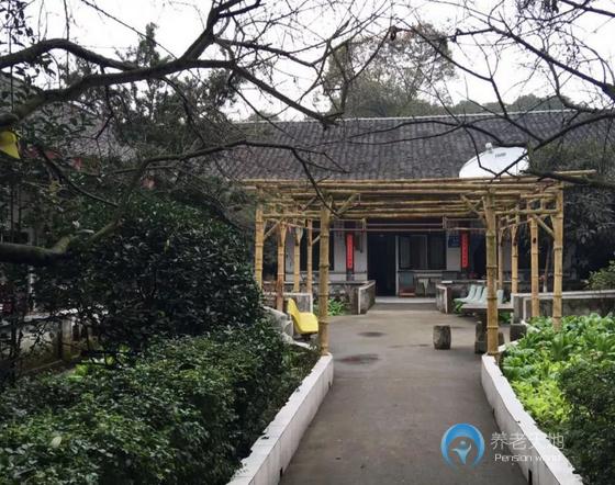 成都市華圣夕陽(yáng)生態(tài)苑