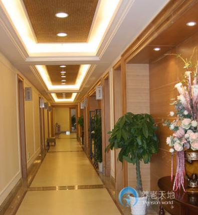 杭州市余杭綠城大愛(ài)天下藍(lán)庭老年頤養(yǎng)公寓