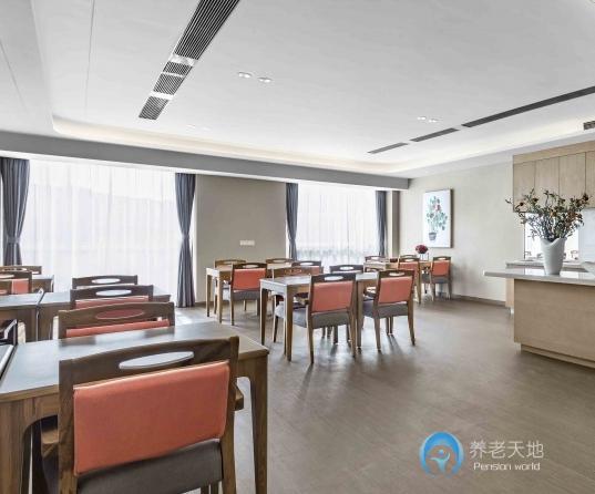 龍湖椿山萬(wàn)樹(shù)成都梵城頤年公寓