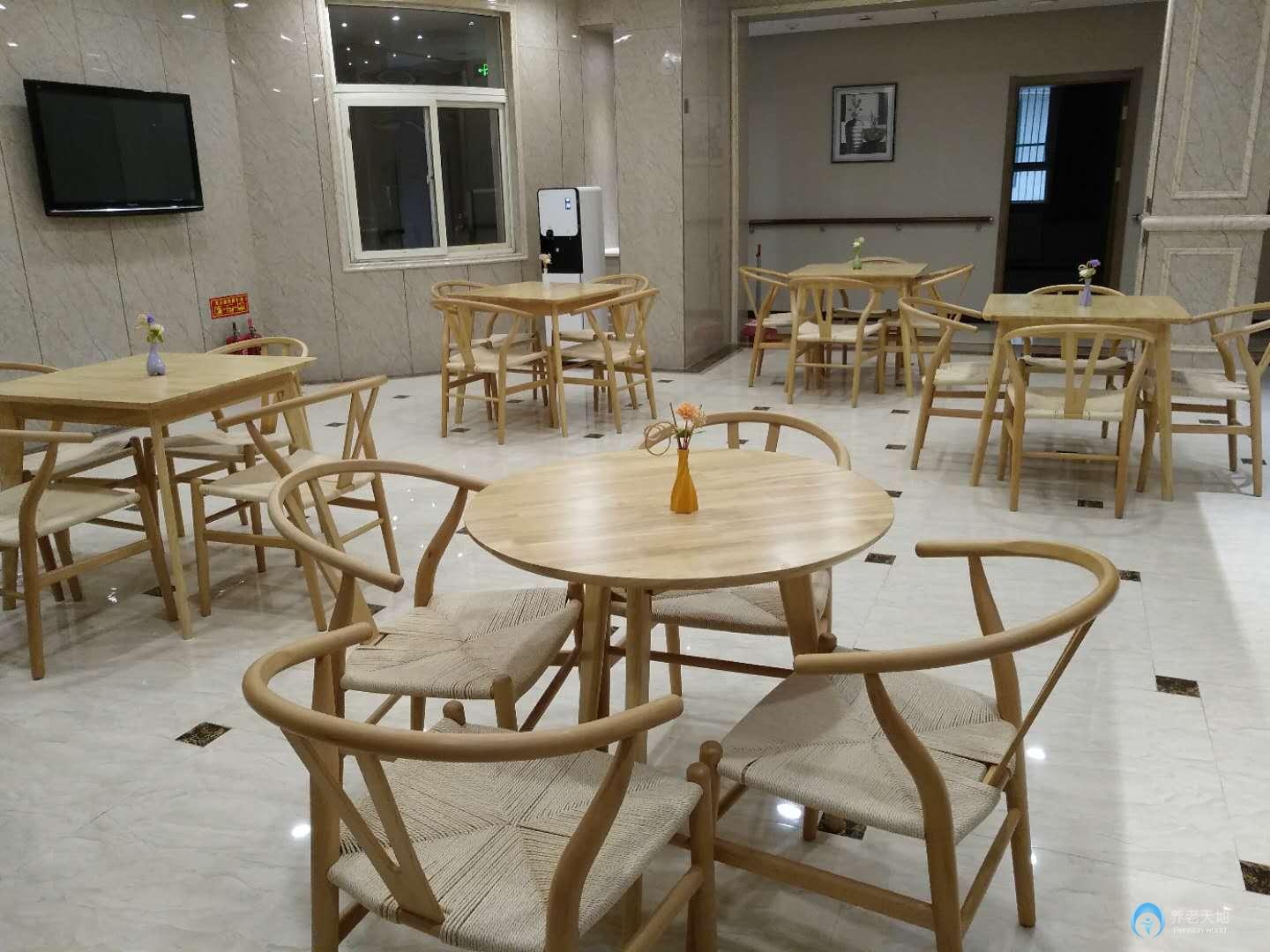 濟南市天橋區(qū)富翔天東老年公寓