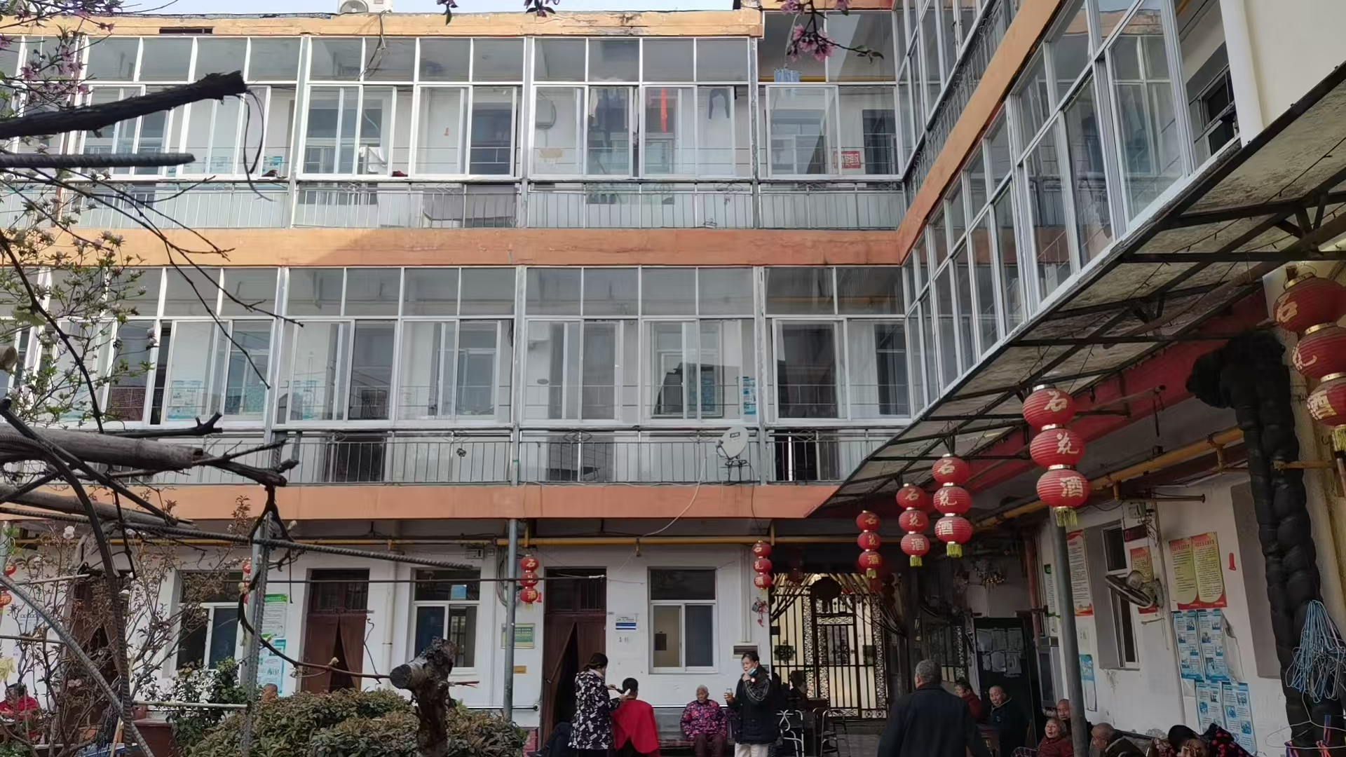 武漢市蔡甸區(qū)張灣社區(qū)養(yǎng)老院